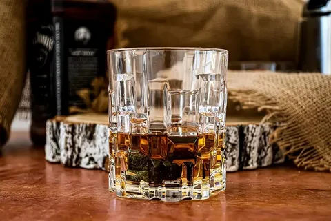 تصویر 4 از لیوان کریستالی اصل با طراحی استاندارد و بسته بندی مقاوم